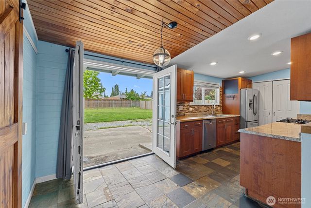 1519 Berniece Street, Mount Vernon, WA 98274