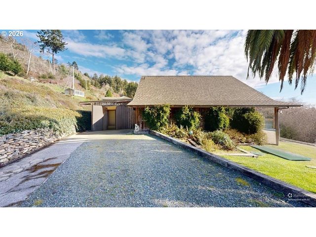 99106 E FREEMAN Ln, Brookings, OR 97415