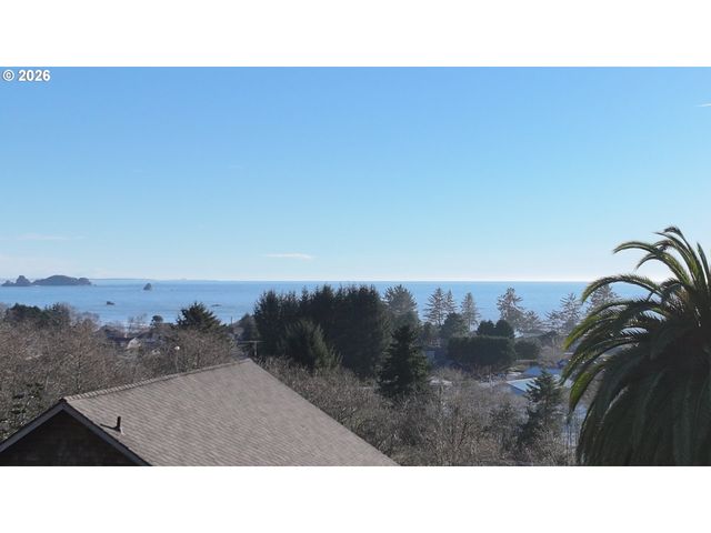 99106 E FREEMAN Ln, Brookings, OR 97415