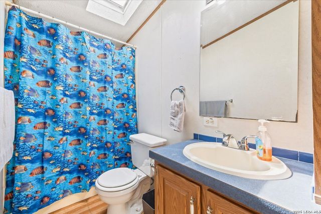 510 County Road 3820, San Antonio, TX 78253