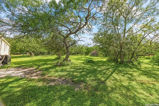 510 County Road 3820, San Antonio, TX 78253