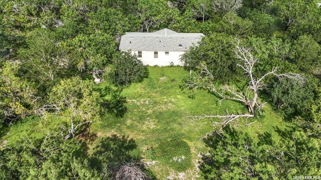510 County Road 3820, San Antonio, TX 78253