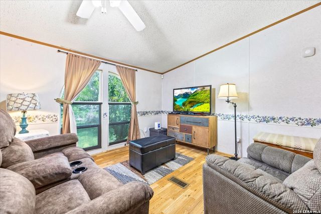 510 County Road 3820, San Antonio, TX 78253