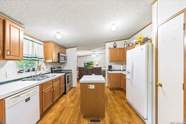 510 County Road 3820, San Antonio, TX 78253