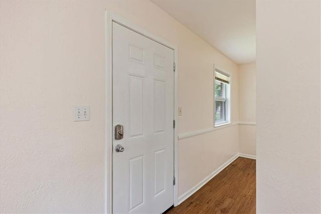 2021 S Harris Avenue, Independence, MO 64052