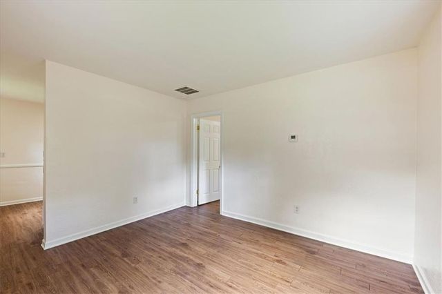 2021 S Harris Avenue, Independence, MO 64052