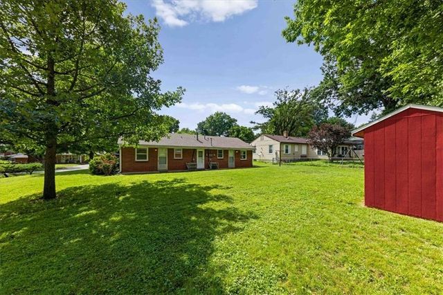 2021 S Harris Avenue, Independence, MO 64052