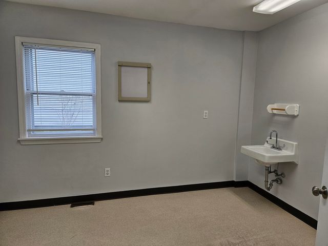 49 Birch Street, Derry, NH 03038