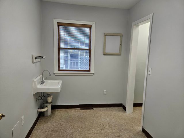 49 Birch Street, Derry, NH 03038