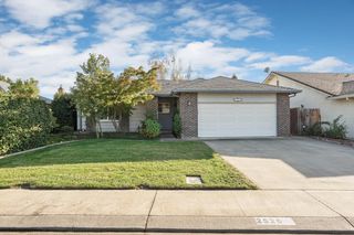 2526 Park West Dr, Lodi, CA 95242