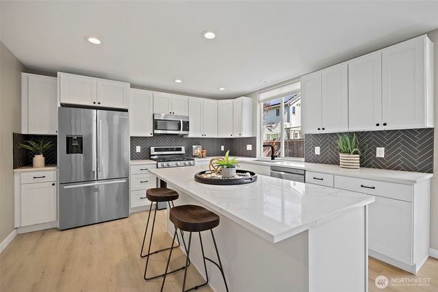 22512 SE 281st Street, Maple Valley, WA 98038