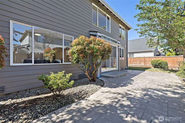 22512 SE 281st Street, Maple Valley, WA 98038