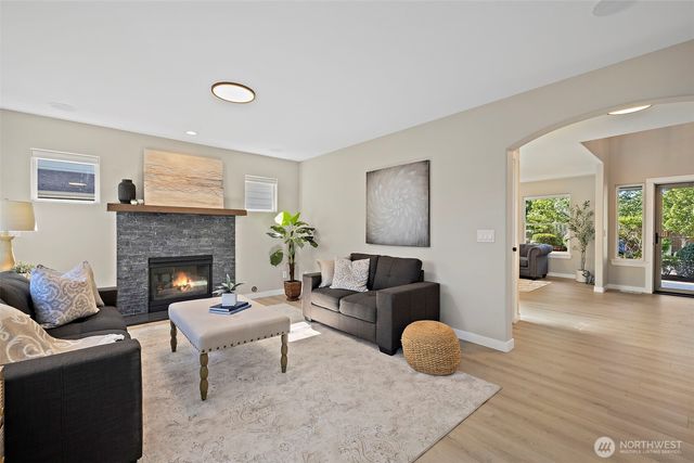 22512 SE 281st Street, Maple Valley, WA 98038