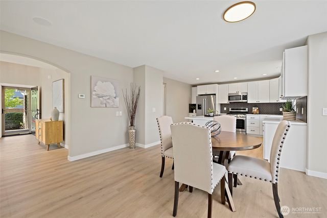 22512 SE 281st Street, Maple Valley, WA 98038