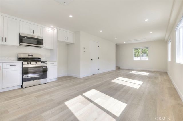 1070 Allen D, Glendale, CA 91201