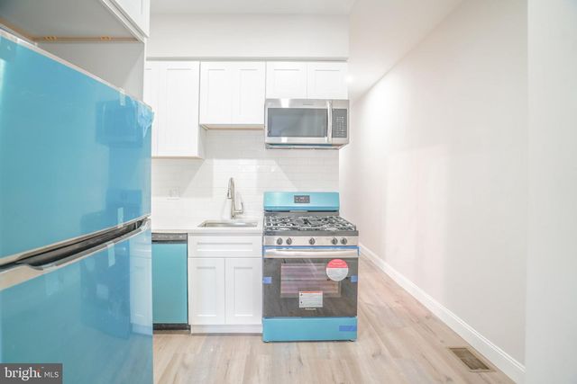 1714 SNYDER AVE, Philadelphia, PA 19145