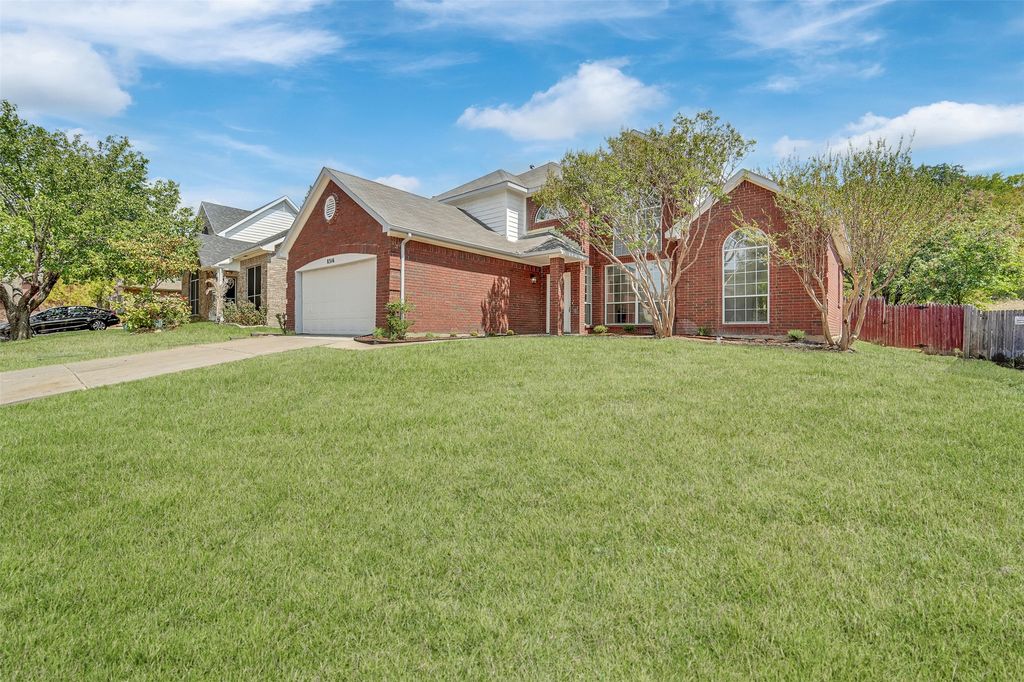8316 Autumncrest Court, Dallas, TX 75249 — photo 2
