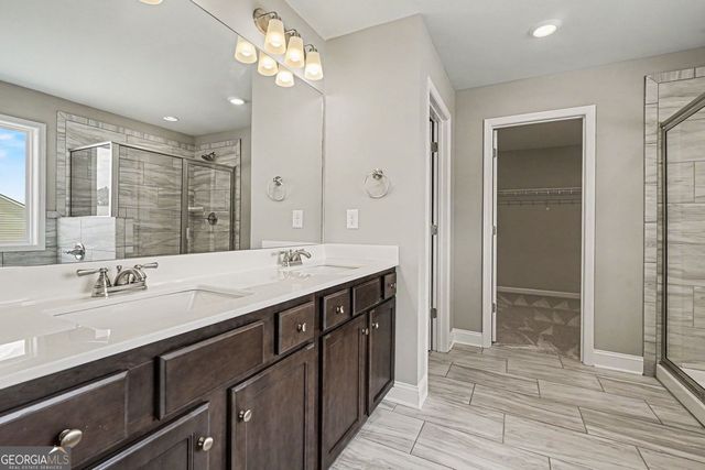 305 Sterling Creek Way, Loganville, GA 30052