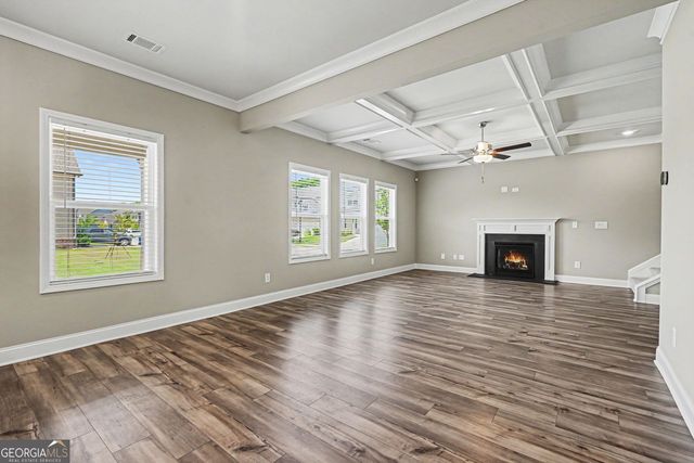 305 Sterling Creek Way, Loganville, GA 30052