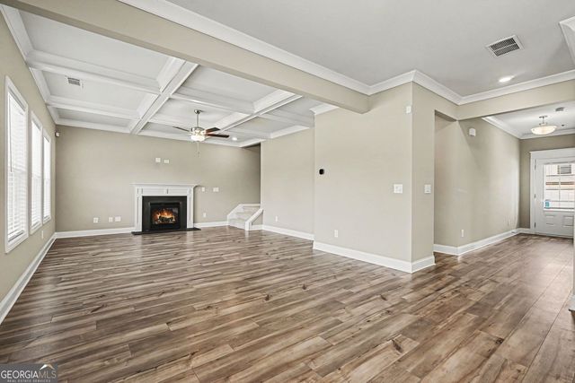 305 Sterling Creek Way, Loganville, GA 30052