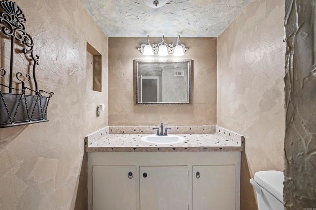 2001 Reservoir Rd Apt 22, Little Rock, AR 72227