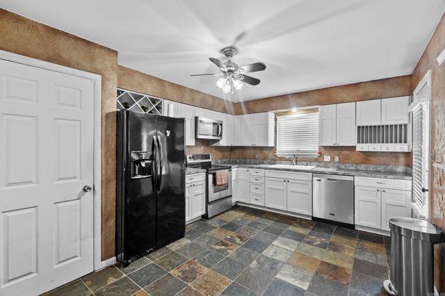 2001 Reservoir Rd Apt 22, Little Rock, AR 72227