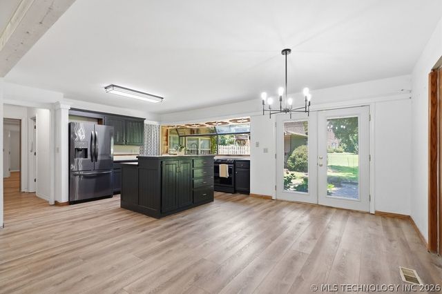 8189 E 114th Street S, Bixby, OK 74008