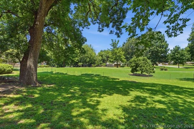 8189 E 114th Street S, Bixby, OK 74008