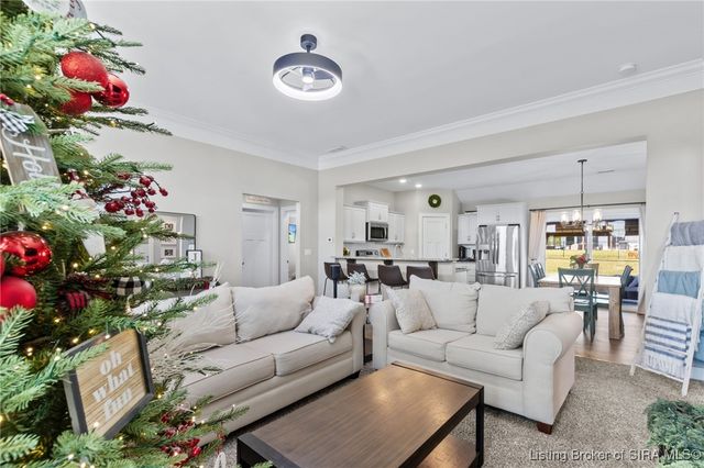 5421 Catalina Trail, Sellersburg, IN 47172