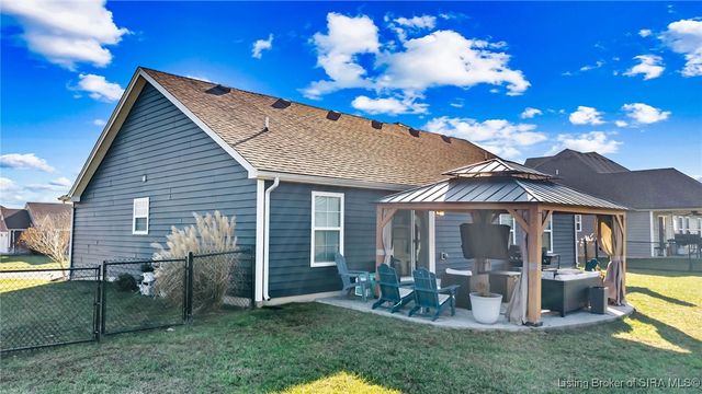 5421 Catalina Trail, Sellersburg, IN 47172