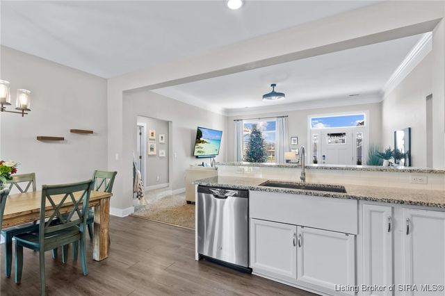 5421 Catalina Trail, Sellersburg, IN 47172