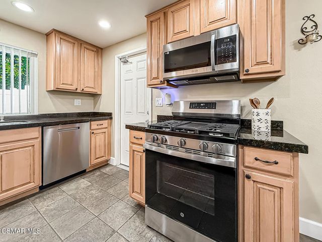 2017 Lysander Avenue, Simi Valley, CA 93065