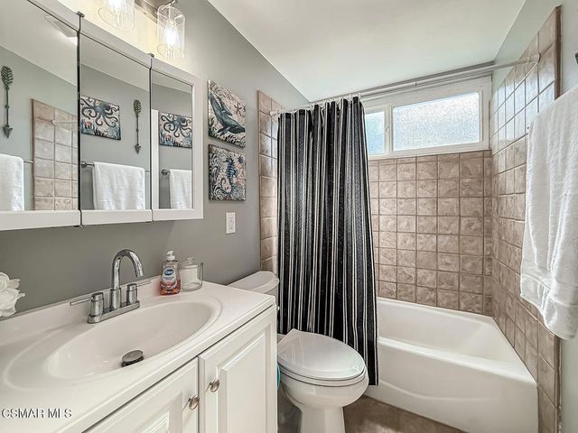 2017 Lysander Avenue, Simi Valley, CA 93065