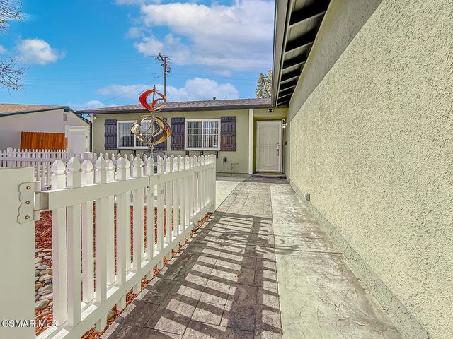 2017 Lysander Avenue, Simi Valley, CA 93065