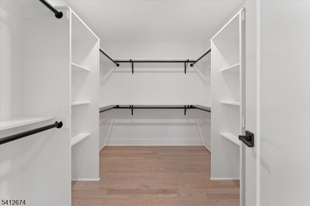 13 Oneida Dr, Westfield Town, NJ 07090