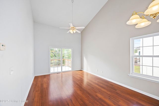 8412 Arbor Meadow. Way, Louisville, KY 40228