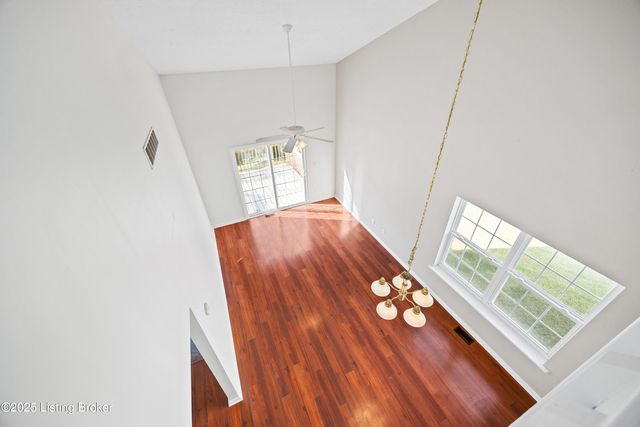 8412 Arbor Meadow. Way, Louisville, KY 40228