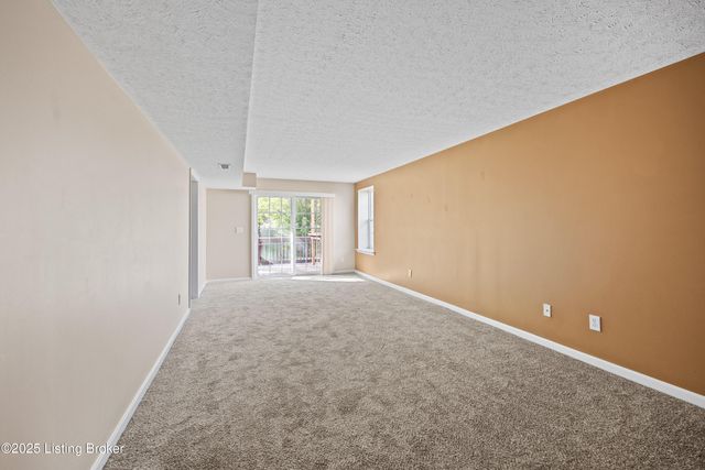 8412 Arbor Meadow. Way, Louisville, KY 40228