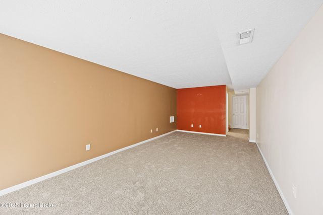 8412 Arbor Meadow. Way, Louisville, KY 40228