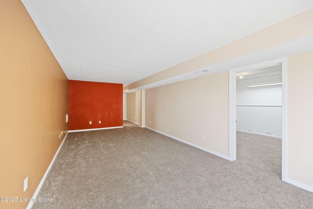 8412 Arbor Meadow. Way, Louisville, KY 40228