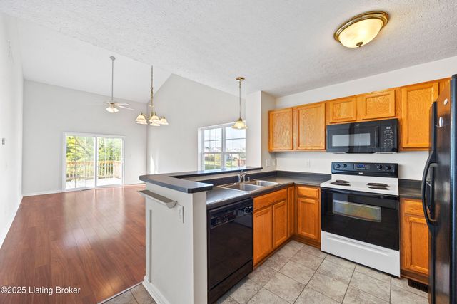 8412 Arbor Meadow. Way, Louisville, KY 40228