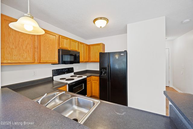 8412 Arbor Meadow. Way, Louisville, KY 40228