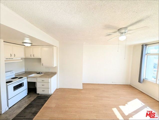 140 Linden Avenue 606, Long Beach, CA 90802