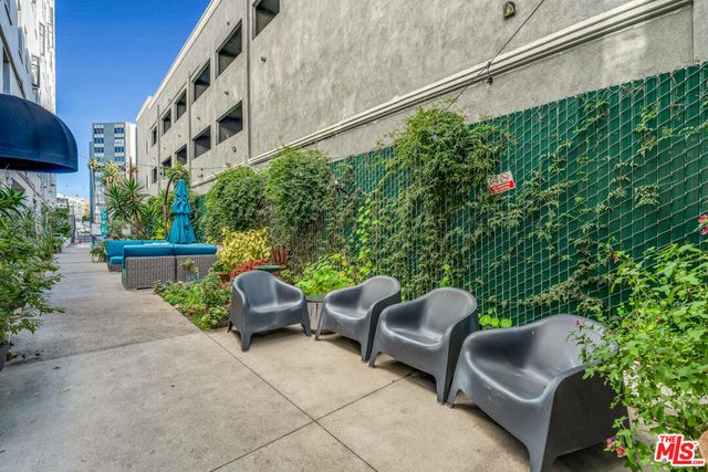 140 Linden Avenue 606, Long Beach, CA 90802