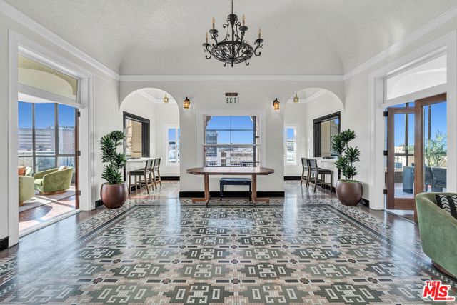 140 Linden Avenue 606, Long Beach, CA 90802