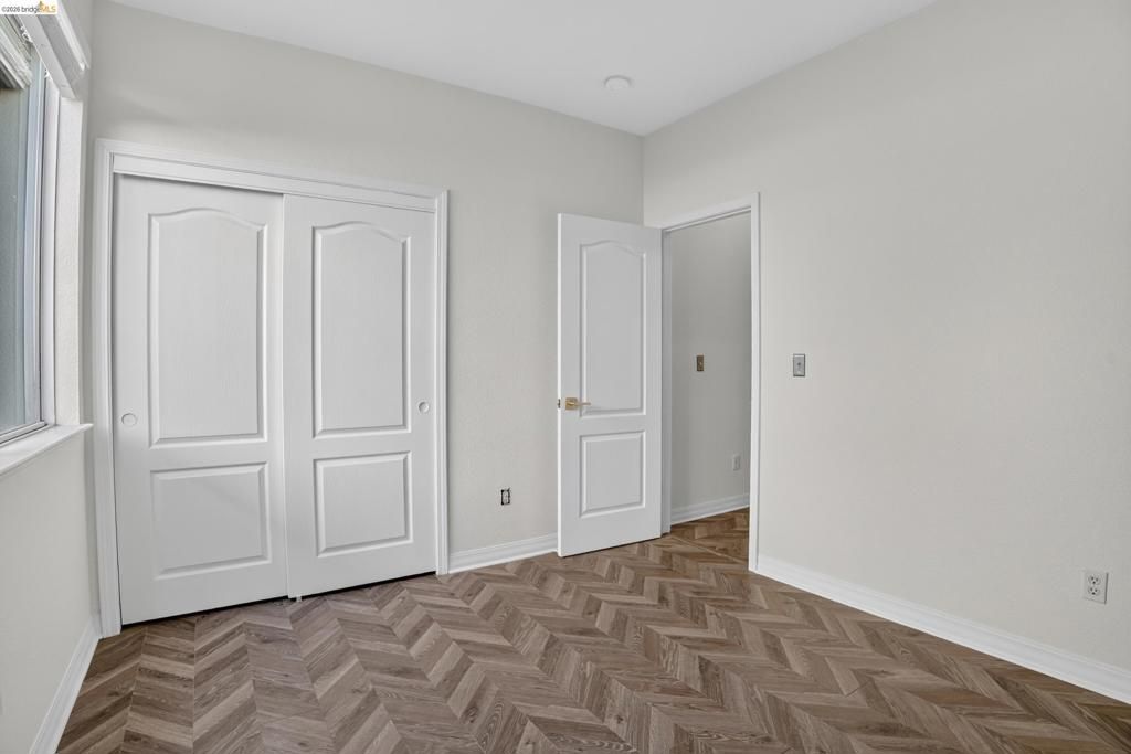 Image 18 of property listing at 34469 Valley Oaks Loop, Union City, CA 94587