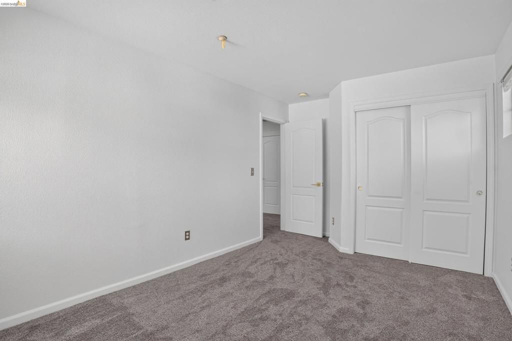 Image 20 of property listing at 34469 Valley Oaks Loop, Union City, CA 94587