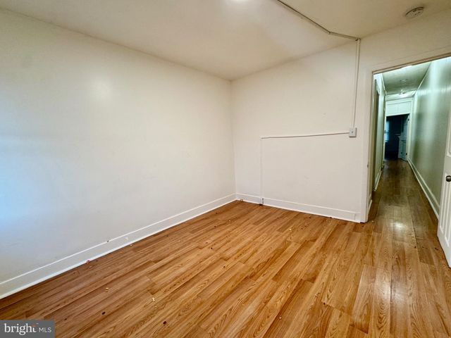 1810 E OLIVER ST, Baltimore, MD 21213