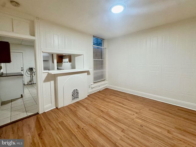 1810 E OLIVER ST, Baltimore, MD 21213