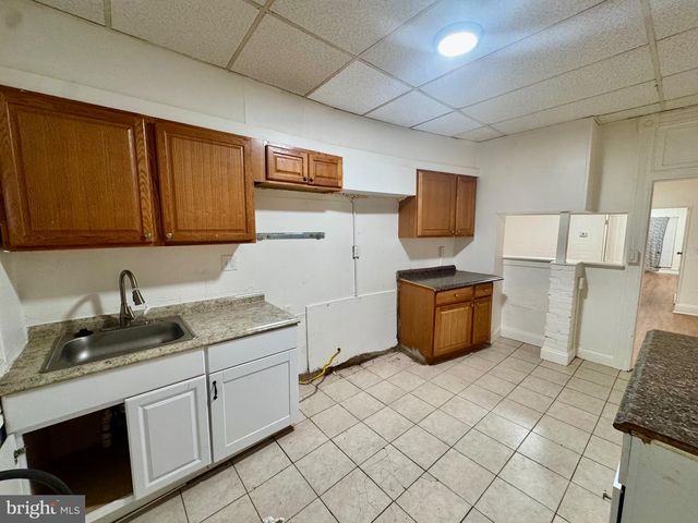 1810 E OLIVER ST, Baltimore, MD 21213